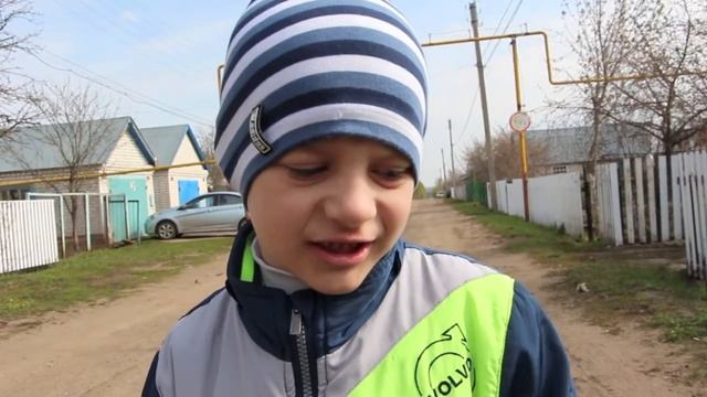Мальчик и лучшая реклама Minecraft смотреть онлайн