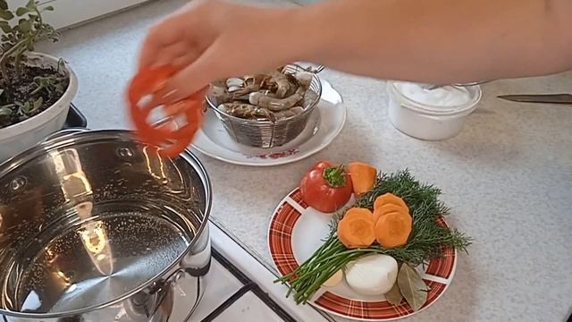 Варю тигровые креветки. смотреть онлайн