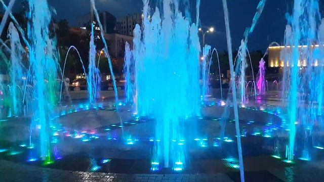 Фонтан на Театральной Площади г. Краснодар смотреть онлайн