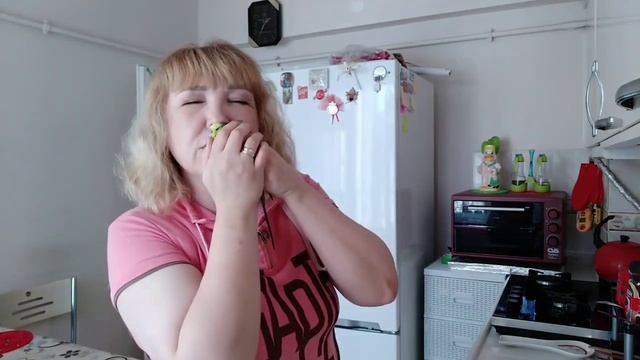 День Турецкой жены🌴✔️Как прошёл мой день✔️Сушу траву ✔️Не удачный опыт 😁✔️Турция🇹🇷 смотреть онлайн