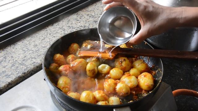 Dum Aloo in Bengali Style Recipe смотреть онлайн