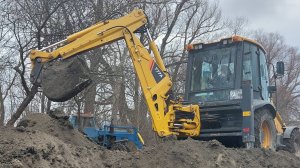 Копаю свой пруд у дома в деревне!