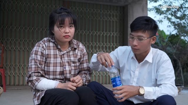 The Secretary's Evil Plot After the Engineer Finds the Unfortunate Woman смотреть онлайн