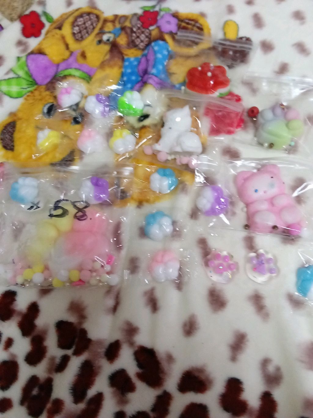 Обзоры на все мои таба сквиши и распаковка новых таба сквишей и таба лапок🤩🥰💖^_^^_^💖🍉🍉🎀🎀🍉💖 смотреть онлайн