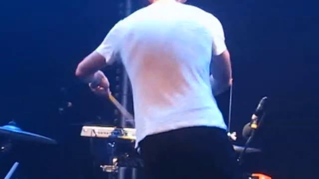 Architecture In Helsinki - Wishbone (Live At Mosaic Music Festival Singapore 2012)