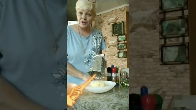 Настоящие драники с подливой. смотреть онлайн