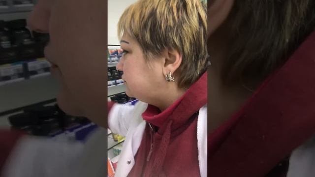 Трудовые будни в холодной аптеке, где в январе 14 градусов, не топят. смотреть онлайн