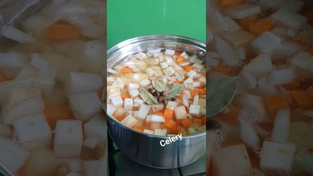 Селеровий крем-суп🤤 Celery cream soup смотреть онлайн