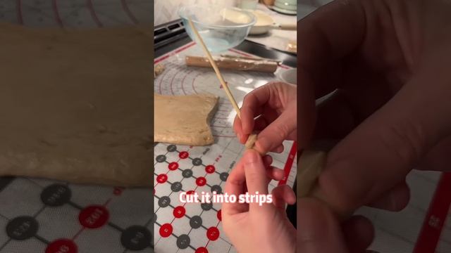 Make latiao at midnight 🤫 (Chinese spicy strips) смотреть онлайн