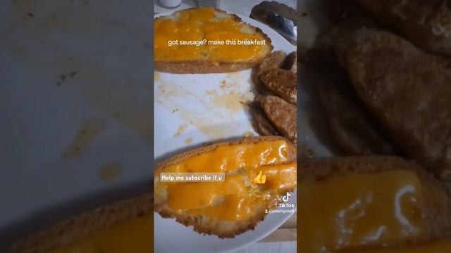 italian sausage eggs easy breakfast with baguette buttered cheese 😋 glass of milk смотреть онлайн