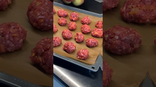☘️Тефтели в духовке скоро…#тефтеливдуховке#тефтелирецепт#food#готовимдома#food смотреть онлайн