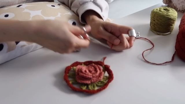 지나간 가을이 아쉬워 밤을 삶았습니다🤎뚝배기에 영양가득 굴밥 만들기(굴솥밥과 된장찌개,고구마맛탕과 밤삶기)주부 집밥 일상.그리고 코바늘 장미도일리🌹대바늘도전기! смотреть онлайн