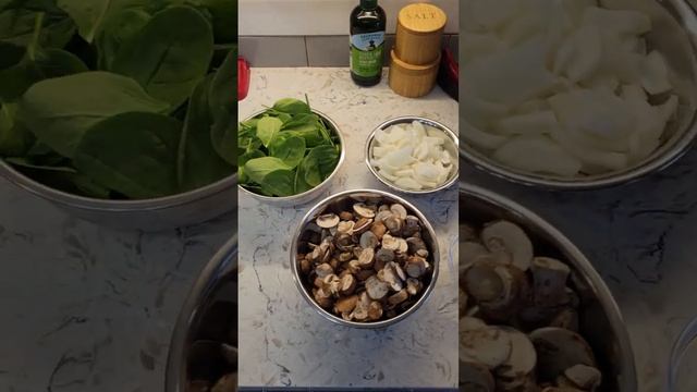 Mise en Place & Prep: Mushroom Spinach Soup with Middle Eastern Spices! смотреть онлайн