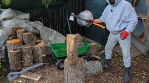 Fiskars X28 против дуба 🌳 Мой первый колун, и первый опыт! Лёгкий топор 🪓 с большой мощностью 🔥👍