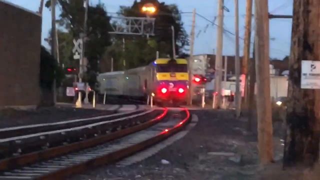 LIRR: Friday September PM Rush @ Mineola Feat. Diesels, Greenport Scoots, M9’s, Work Train, And NYA смотреть онлайн