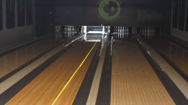 Radical Sneak Attack Bowling Ball Review - TruBall Reviews смотреть онлайн