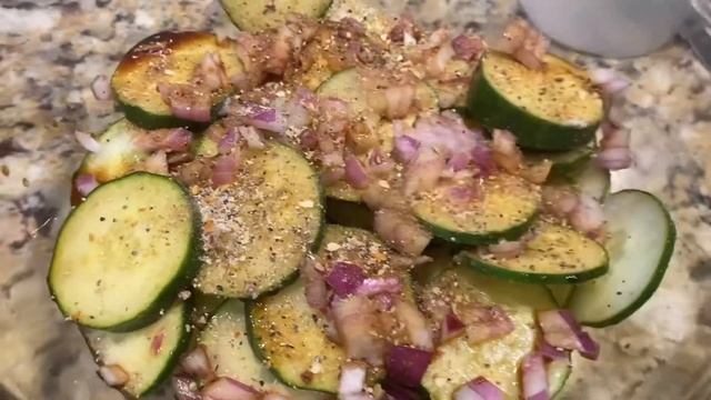 Balsamic Vinegar Cucumber Salad смотреть онлайн