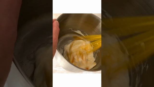 Пирог из кабачков с сыром и кунжутом #кабачки #кабачкирецепт #кабачкипирог смотреть онлайн