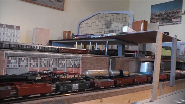 HO Model railroad, Dutch trains era 1955-1968 approx. Roco, Piko, Lima смотреть онлайн