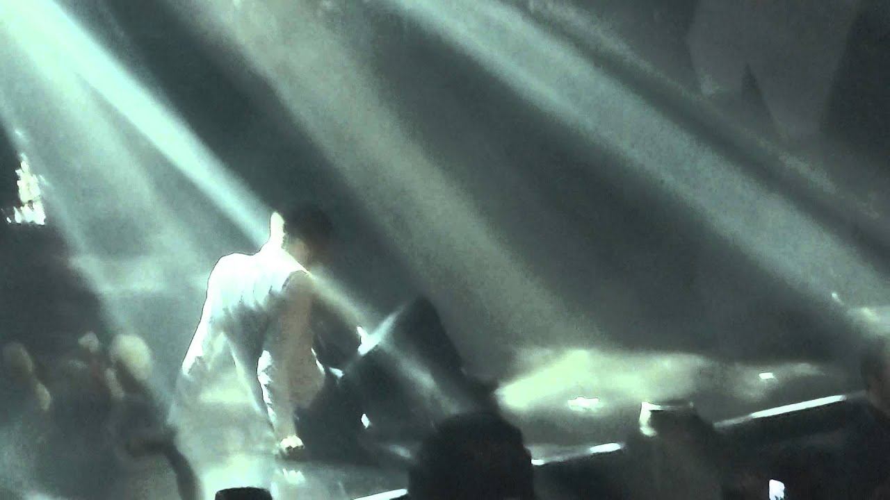Stromae - Formidable - Concert Forest National - 5/4/14 смотреть онлайн