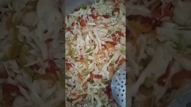 Салат капустный с перцем на зиму. смотреть онлайн