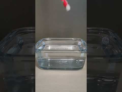 SPLASH! AAA battery. Weight: 12g / 0,0265lbs. Shape: cylindrical. Slowmotion is always awesome! смотреть онлайн