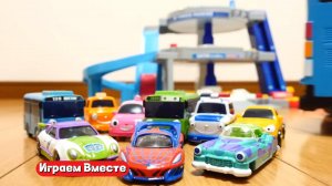 Играем в машинки Тачки ! Строим гоночную трассу и запускаем машины !