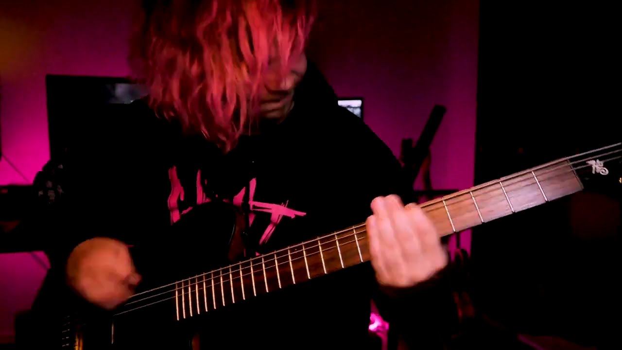 GHØSTKID - YØU AND I (OFFICIAL GUITAR PLAYTHROUGH) смотреть онлайн