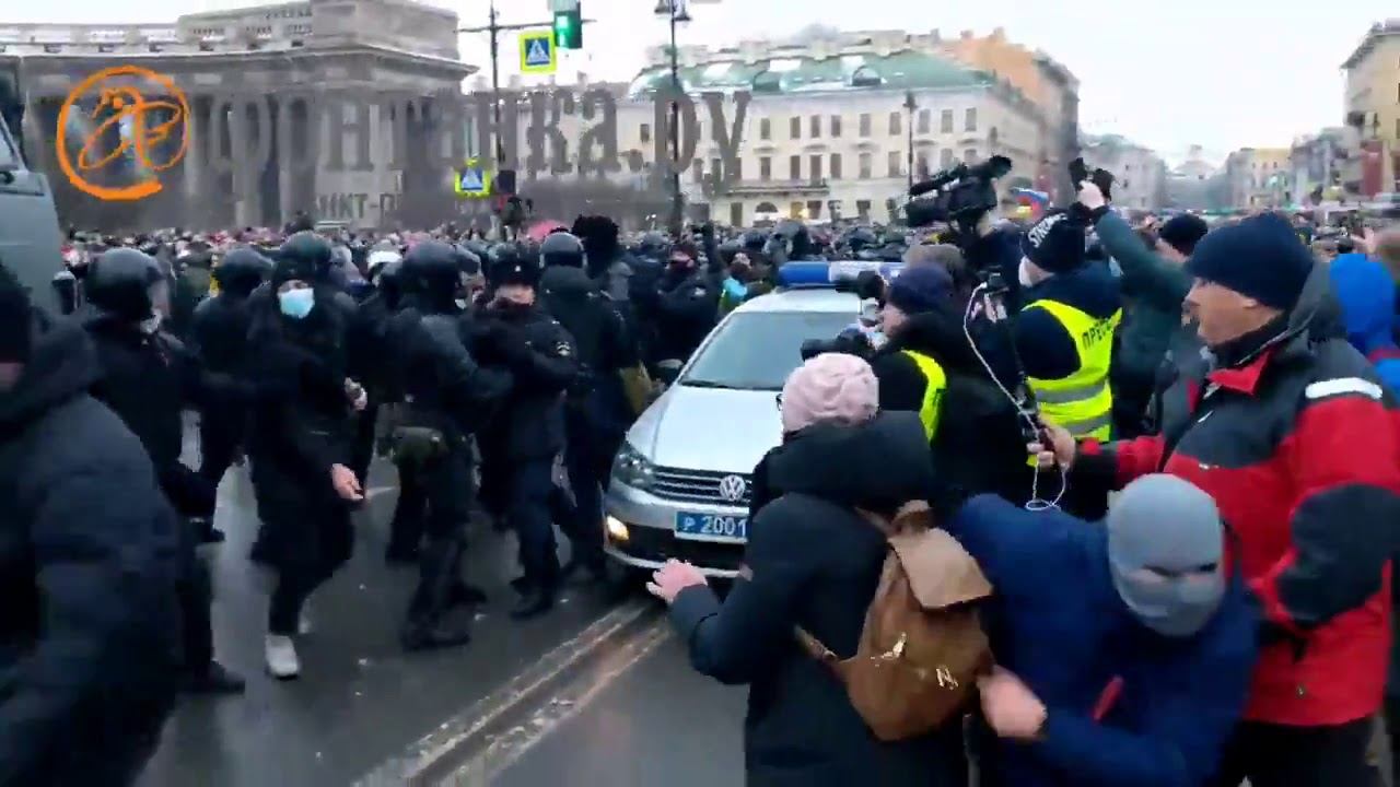 Прорыв оцепления в Петербурге смотреть онлайн