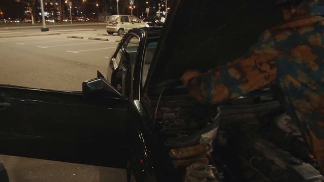 Легенда из 90х за 100.000₽ | Mercedes-Benz W124 "Волчок" со дворов смотреть онлайн