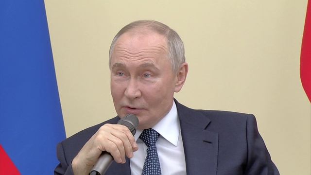 Путин встретился с участниками IV Конгресса молодых учёных – главного ежегодного мероприятия Десятил смотреть онлайн