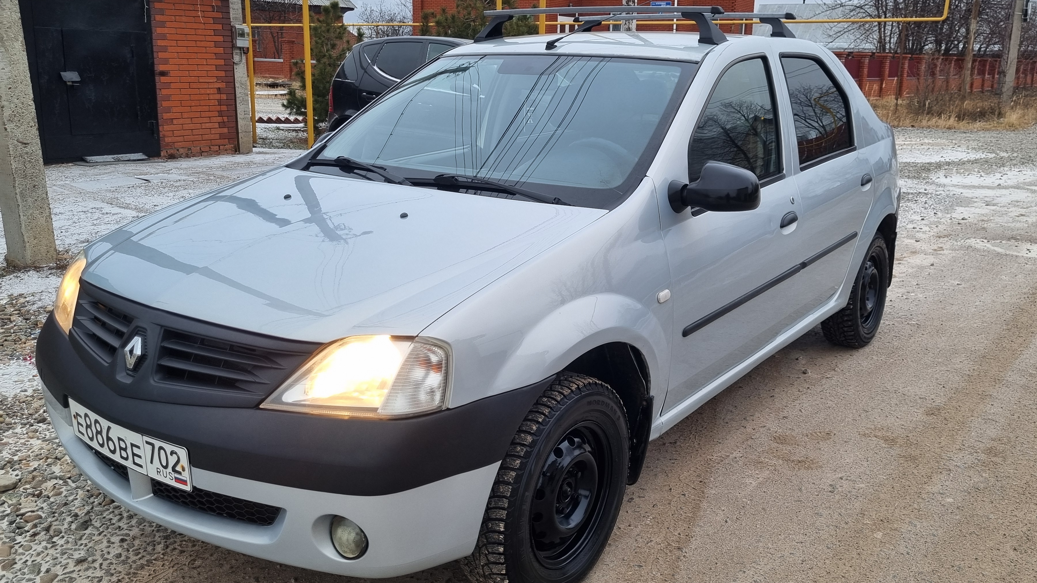 Renault Logan 2006г 1.6 MPI смотреть онлайн