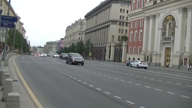 Ул. Тверская, напротив Мэрии. смотреть онлайн