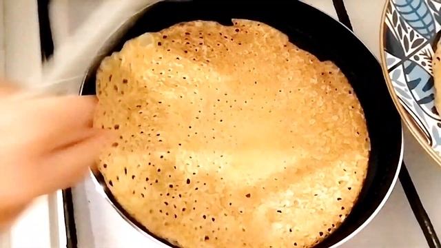 Блины с творогом, тонкие и вкусные. Готовиться быстро. смотреть онлайн