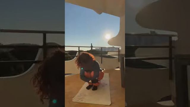 Cours de 30 min de Yoga - développer son amour de soi. смотреть онлайн