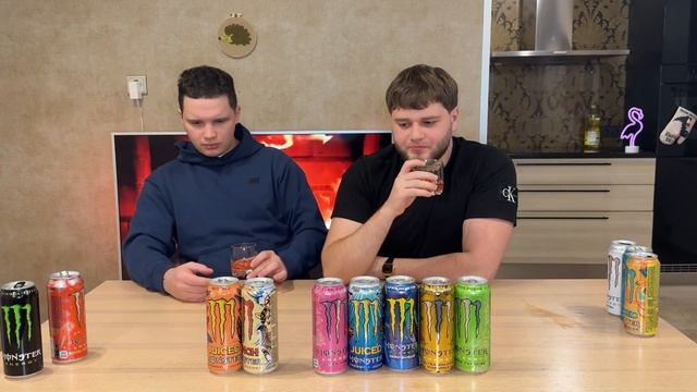 Попробовали все энергетики Monster / Какой энергетик лучший ? / 12 разных вкусов энергетика смотреть онлайн