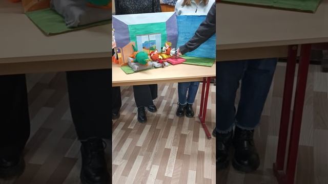 Студенты педагогического колледжа показывают сценки "Общение без конфликтов" смотреть онлайн