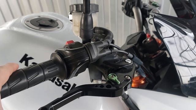 Kawasaki Ninja Z1000 с полностью титановой выхлопной системой🔥🔥🔥 смотреть онлайн
