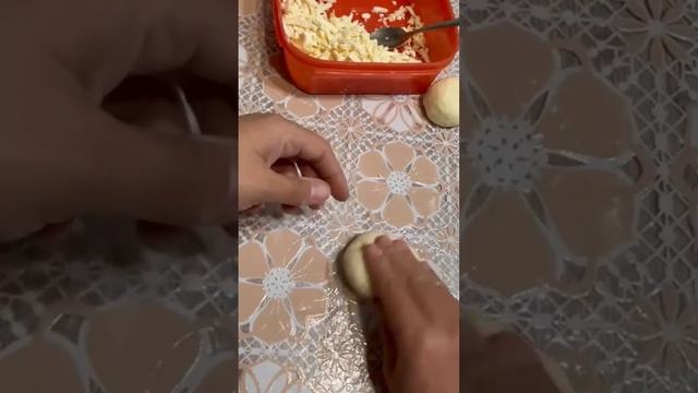 Булочки с брынзой😍Брынза қосылған бәліш смотреть онлайн