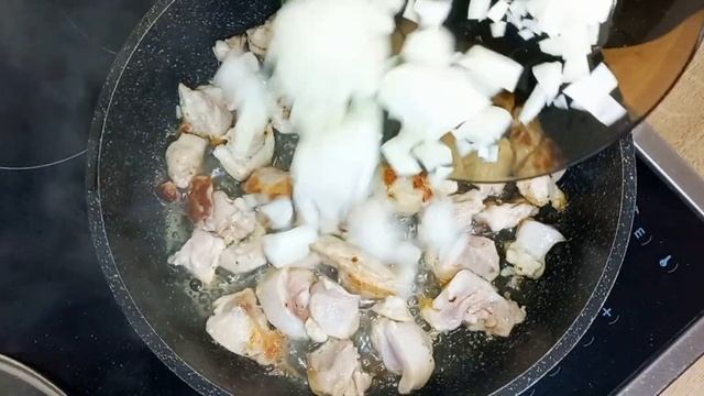 РИС С КУРИЦЕЙ И ОВОЩАМИ🥘 БЫСТРЫЙ УЖИН✔️ смотреть онлайн