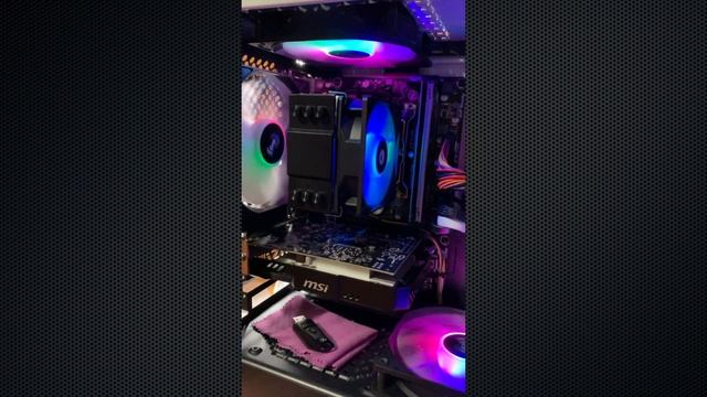 Компьютер Хакинтош без операционной системы.