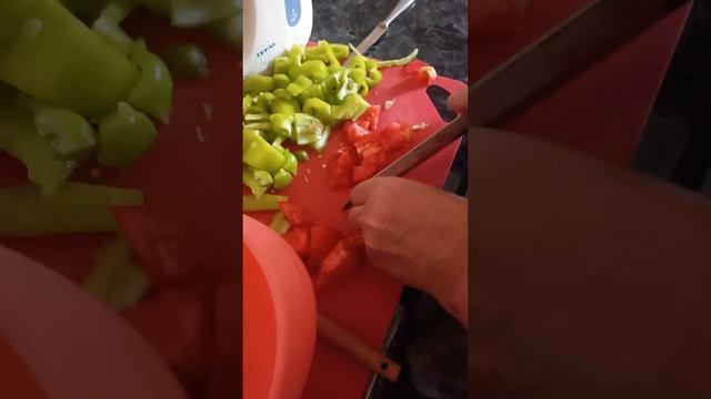 Ամառային բանջարեղենային ապուր🍆🥔🫑🌶🍅🍗/ Летний овощной суп смотреть онлайн