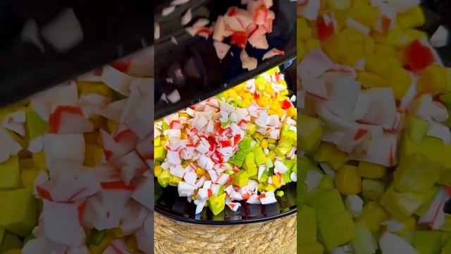 Крабовый салат ❤️ #food #готовимдома #вкусно смотреть онлайн