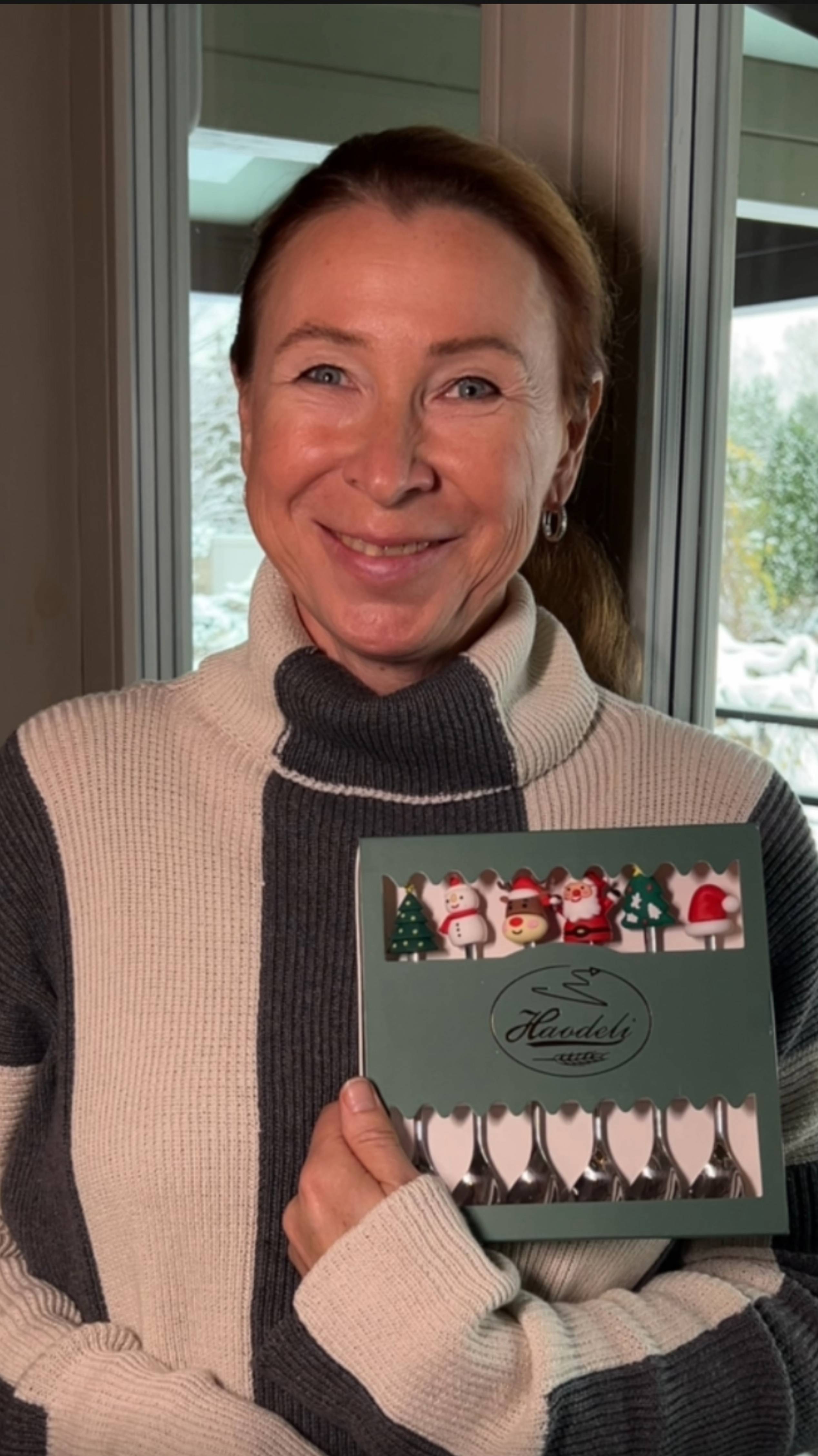 Подари праздничное настроение себе, своим родным и друзьям. смотреть онлайн