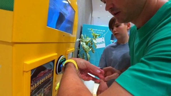 24 часа продукты из автоматов по заданию