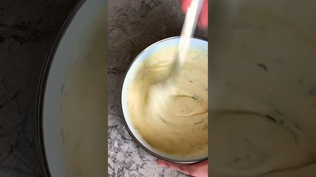 Соус для шаурмы, тот самый, который делают в ларьках #рецепт #готовимдома #вкусно #еда смотреть онлайн