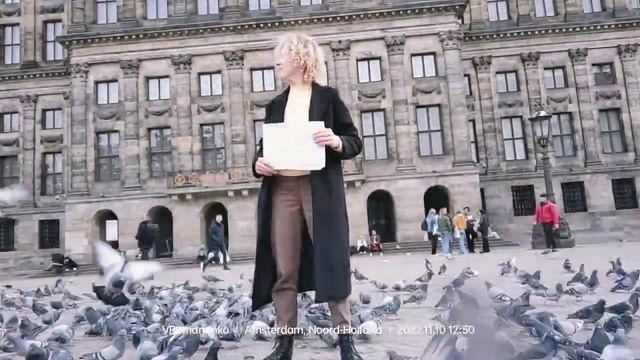 Социальный эксперимент. Центральная площадь Амстердама. Хочу обнимашек!!! смотреть онлайн