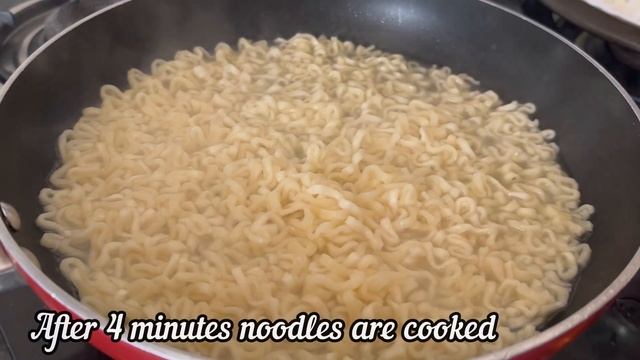 TOO YUMM K BOMB RAMEN TOM YUM | TOO YUMM K BOMB RAMEN NOODLES RECIPE смотреть онлайн
