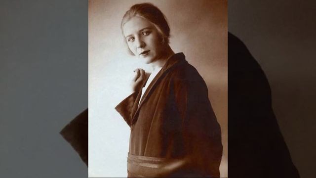 Изабелла Юрьева - Жалобно стонет ветер осенний смотреть онлайн