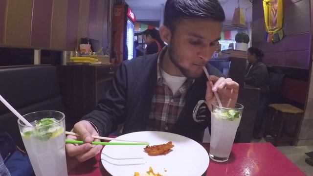 MUKBANG at Yo Tibet Restaurant Safdarjung NCC Gate, Delhi - My Dream Life #MyDreamLife смотреть онлайн